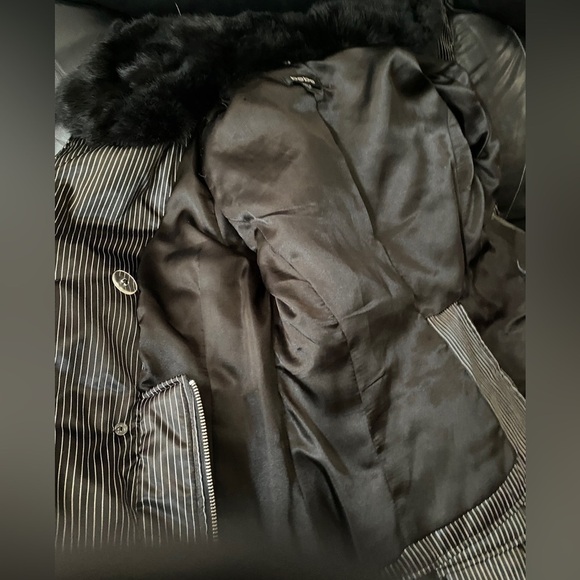 BEBE DOUBLE BREASTED PUFFER COAT REMOVABLE FAUX FUR COLLAR US S pinstripe - Picture 9 of 12